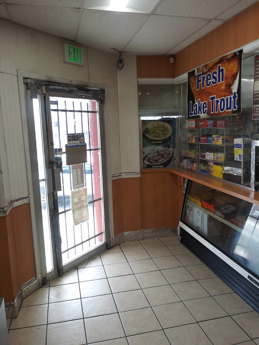 Sung's Carry-Out